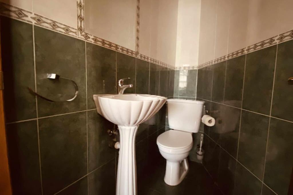 Apartamentos Lleguera 1 Llanes Kültér fotó