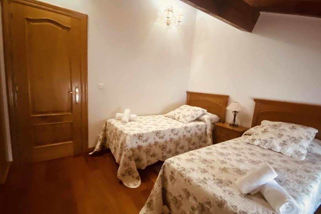 Apartamentos Lleguera 1 Llanes Kültér fotó